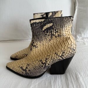 Jeffrey Campbell Flynn Ankle Leather Snakeskin Print Booties